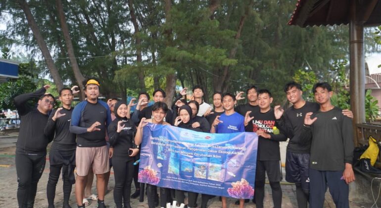 Soft Skill Ekologi Karbon Biru